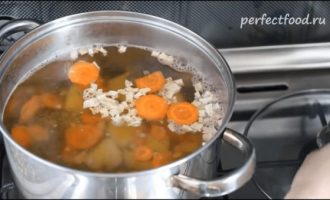 Варка моркови, картофеля и сельдерея