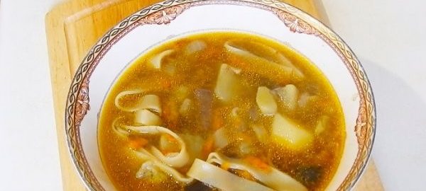 Грибной суп с вермишелькой