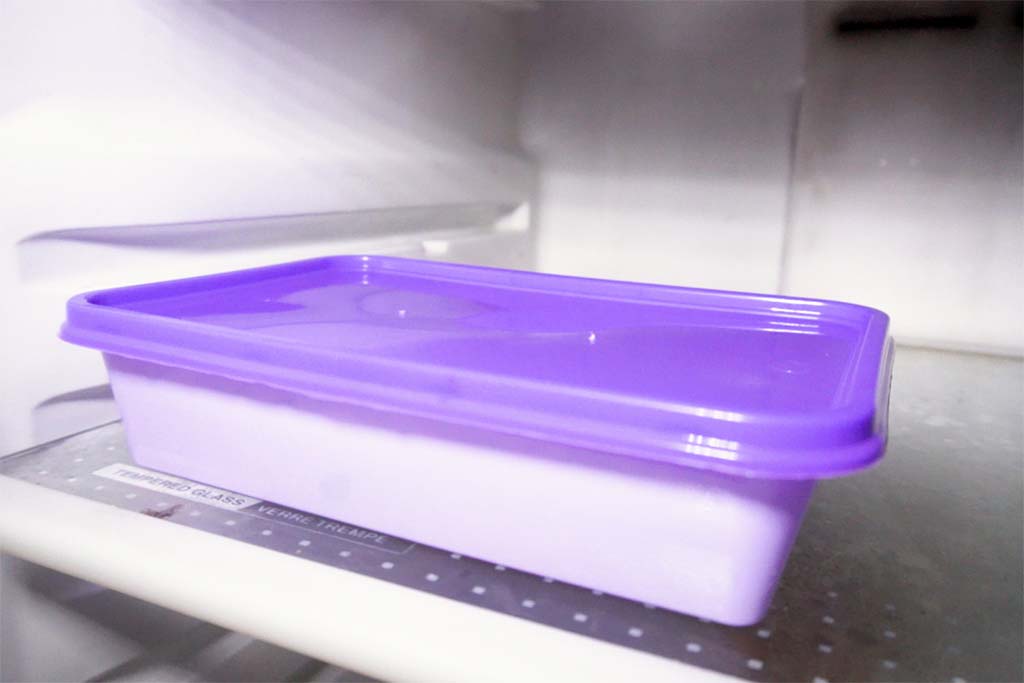 Храните оставшиеся грибы в герметичном контейнере в холодильнике